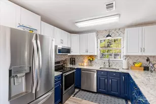 2078 Shadow Lake Dr, Gulf Breeze, FL 32563 - Photo 12