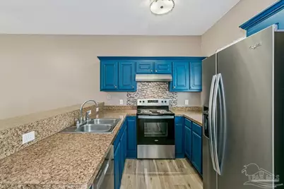 6922 Sea Turtle Cir, Navarre, FL 32566 - Photo 10