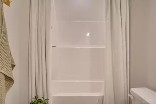 8130 Fir Tree Dr, Milton, FL 32583 - Photo 20