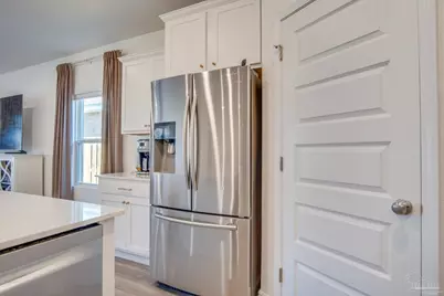 8130 Fir Tree Dr, Milton, FL 32583 - Photo 12