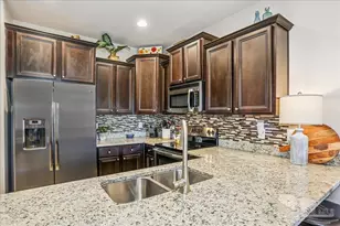 8881 Brown Pelican Cir, Navarre, FL 32566 - Photo 4