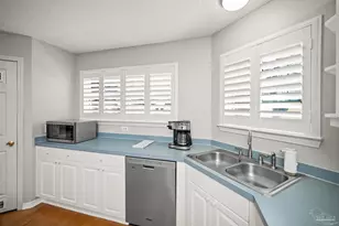 2032 Winners Cir, Cantonment, FL 32533 - Photo 8