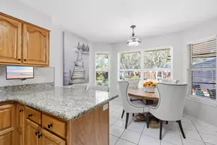 6878 Camarilla Ct, Navarre, FL 32566 - Photo 12