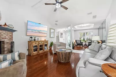 6878 Camarilla Ct, Navarre, FL 32566 - Photo 4