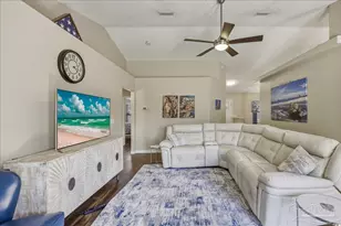 2528 Houston Cir, Gulf Breeze, FL 32563 - Photo 8