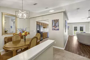 2528 Houston Cir, Gulf Breeze, FL 32563 - Photo 2