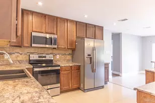 30 Hancock Ln, Pensacola, FL 32503 - Photo 10