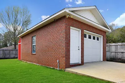 2443 Bowling Green Way, Cantonment, FL 32533 - Photo 8