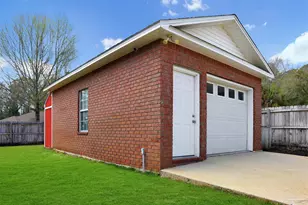 2443 Bowling Green Way, Cantonment, FL 32533 - Photo 8