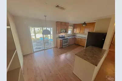6511 E Shore Dr, Pensacola, FL 32505 - Photo 4