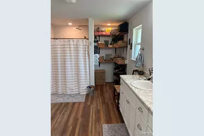 5653 Burr St, Milton, FL 32570 - Photo 10