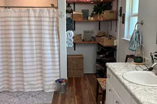 5653 Burr St, Milton, FL 32570 - Photo 10