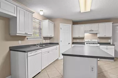 3243 Moss Pt Ln, Cantonment, FL 32533 - Photo 8