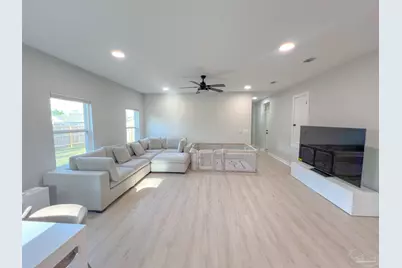 6712 Sarah Ann Way, Laurel Hill, FL 32567 - Photo 1