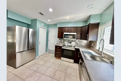 1556 Oak Shore Dr, Gulf Breeze, FL 32563 - Photo 12