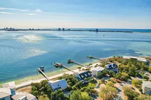 525 Deer Point Dr, Gulf Breeze, FL 32561 - Photo 4