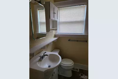 512 E Desoto St, Pensacola, FL 32501 - Photo 8