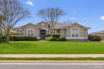 1183 Grand Pointe Dr, Gulf Breeze, FL 32563 - Photo 2