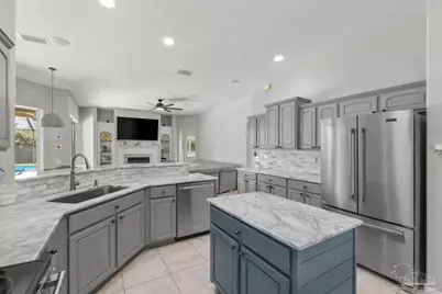 1183 Grand Pointe Dr, Gulf Breeze, FL 32563 - Photo 4