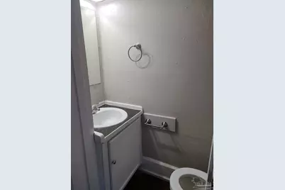 504 N Spring St #A, Pensacola, FL 32501 - Photo 8