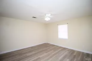 7177 Schwab Dr, Pensacola, FL 32504 - Photo 2