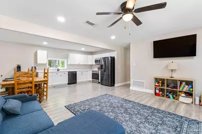 919 Blue Springs Dr, Pensacola, FL 32505 - Photo 18