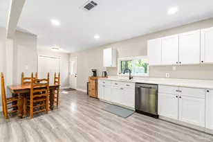 919 Blue Springs Dr, Pensacola, FL 32505 - Photo 6