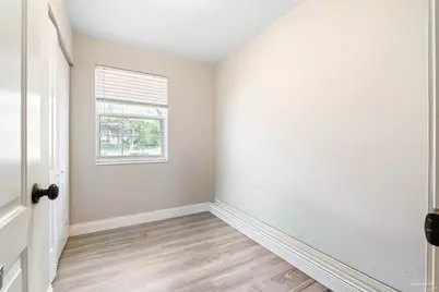 919 Blue Springs Dr, Pensacola, FL 32505 - Photo 20