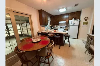 5505 Fairview Dr, Pensacola, FL 32505 - Photo 12