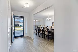 3527 Bonfire Ln, Pensacola, FL 32526 - Photo 4