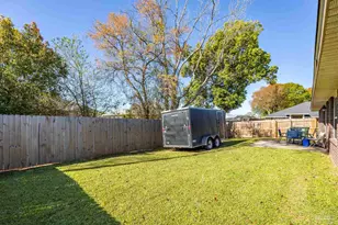 3527 Bonfire Ln, Pensacola, FL 32526 - Photo 34