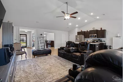 3527 Bonfire Ln, Pensacola, FL 32526 - Photo 14