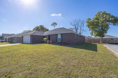 3527 Bonfire Ln, Pensacola, FL 32526 - Photo 2