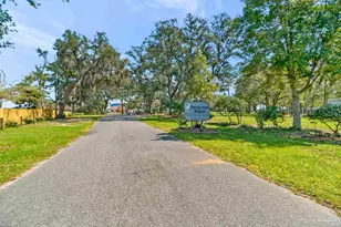 7808 Petersen Point Rd, Milton, FL 32583 - Photo 72