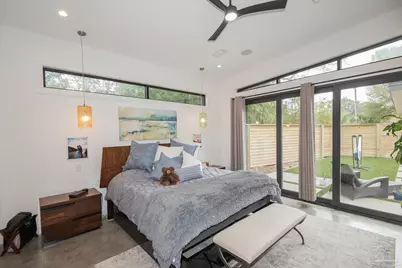 146 Highpoint Dr, Gulf Breeze, FL 32561 - Photo 56