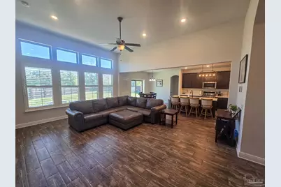 3451 Pelican Bay Cir, Gulf Breeze, FL 32563 - Photo 10