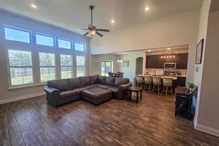 3451 Pelican Bay Cir, Gulf Breeze, FL 32563 - Photo 10