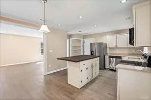 8229 Ridgefield Rd, Pensacola, FL 32514 - Photo 8