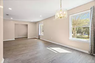 8229 Ridgefield Rd, Pensacola, FL 32514 - Photo 4