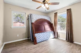 8229 Ridgefield Rd, Pensacola, FL 32514 - Photo 16