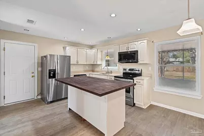 8229 Ridgefield Rd, Pensacola, FL 32514 - Photo 10