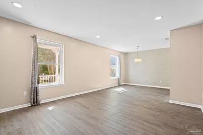 8229 Ridgefield Rd, Pensacola, FL 32514 - Photo 2