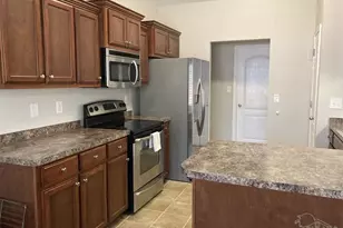 8770 Kennedy Dr, Pensacola, FL 32506 - Photo 18