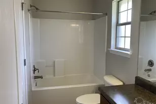 8770 Kennedy Dr, Pensacola, FL 32506 - Photo 30