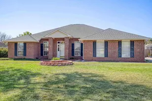 4879 Laurel Oak Dr, Pace, FL 32571 - Photo 1