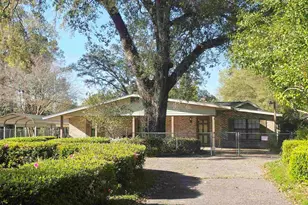 6412 W Fairfield Dr, Pensacola, FL 32506 - Photo 1