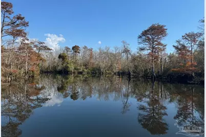2020 Becks Lake Rd, Cantonment, FL 32533 - Photo 4