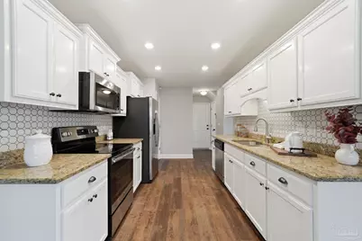 1885 Natures Way, Gulf Breeze, FL 32563 - Photo 2