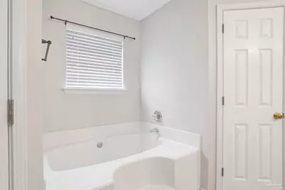128 Gunwale Rd, Pensacola, FL 32507 - Photo 18