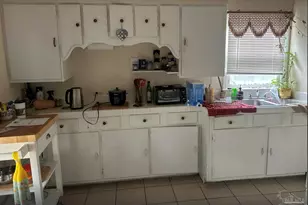 115 N I St, Pensacola, FL 32501 - Photo 18